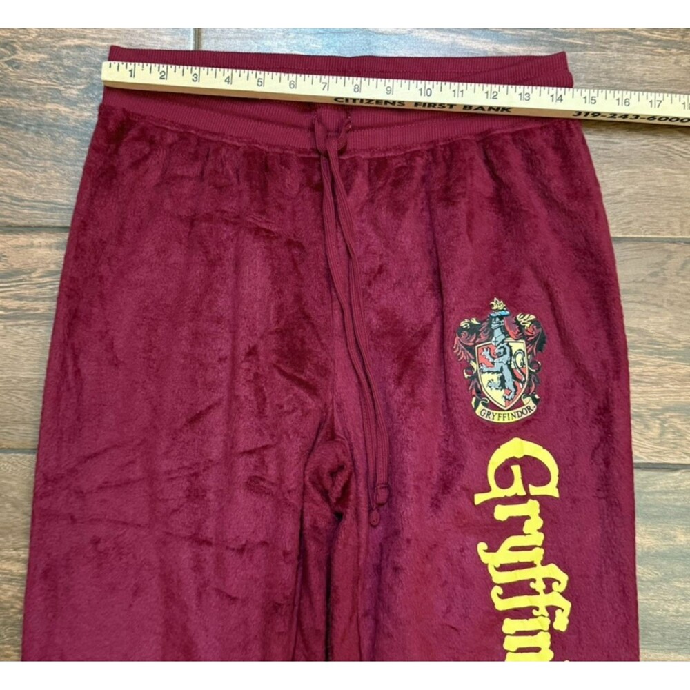 Harry Potter Gryffindor Junior's Pajama Set Fleece Fall Winter PJs Size Med NWT - Picture 6 of 10